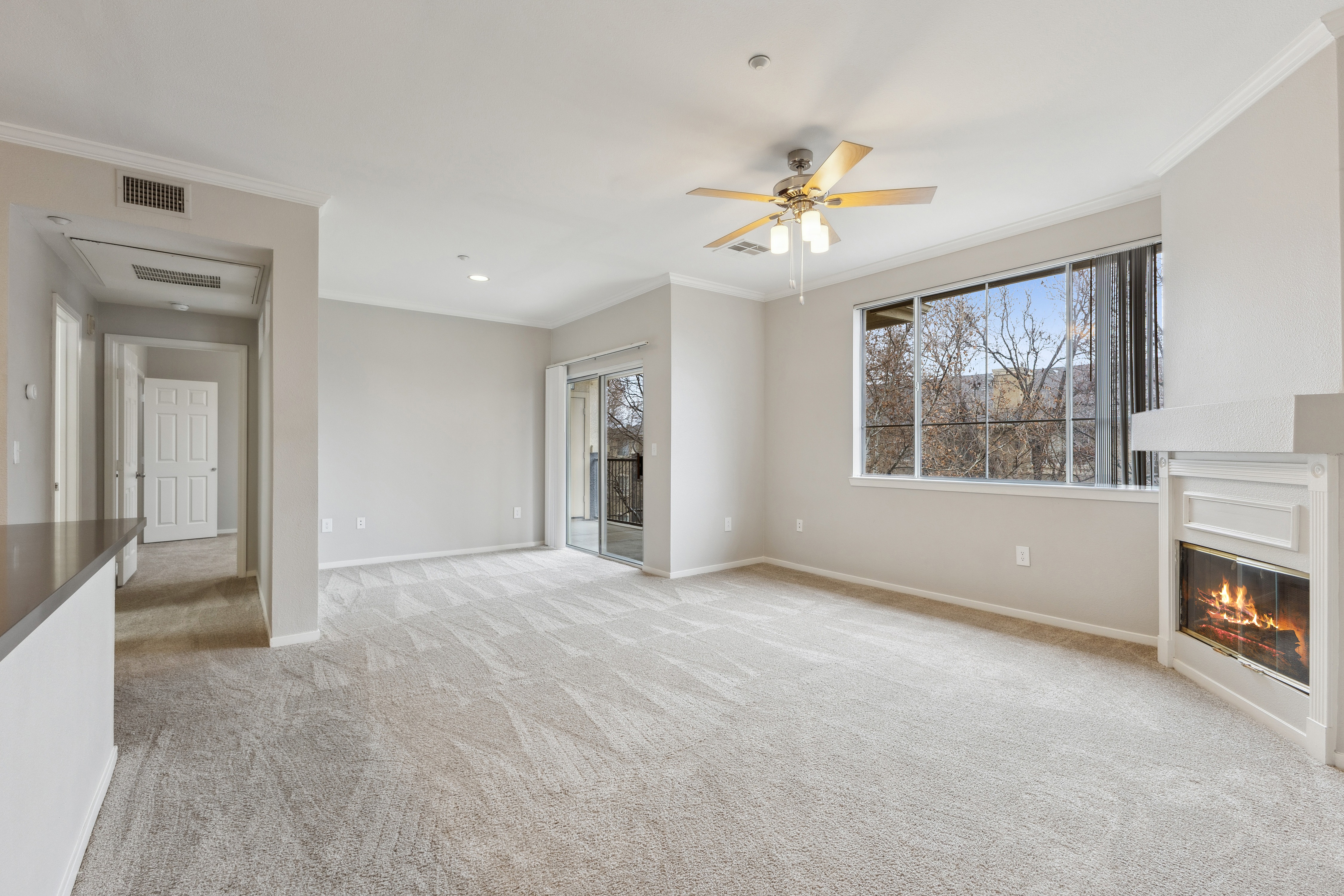 Cross Pointe Apartment Homes photo 5